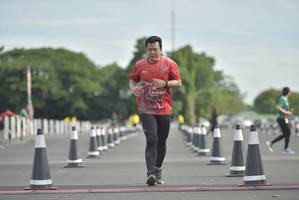 BIB: 0193
                            <button type="button" onclick="openModal(4918321)" class="btn btn-primary btn-sm float-right btn-popup" data-toggle="modal" data-target=".modal-high-quality">
                        <i class="fas fa-shopping-cart"></i> Add to Cart
                    </button>
                                            <button type="button" onclick="isThisMe(4918321, true)" class="btn btn-success btn-sm float-right btn-popup btn-isme hidden" data-toggle="tooltip" data-placement="bottom" title="นี่คือรูปของคุณใช่ไหม คลิกที่นี่เพื่อเอาเข้าอัลบั้ม">
                        <i class="fas fa-plus"></i> Add to album
                    </button>
                    <button type="button" onclick="isThisMe(4918321, false)" class="btn btn-warning btn-sm float-right btn-popup btn-isnotme hidden">
                        <i class="fas fa-ban"></i> Remove from album
                    </button>